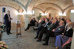 dialoge19-059